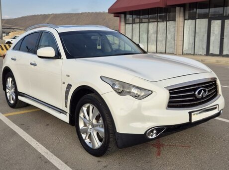Infiniti FX37