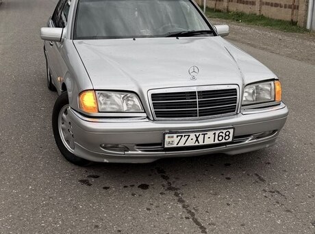 Mercedes C 280