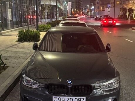 BMW 330