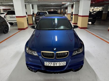 BMW 323