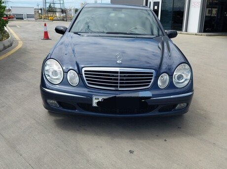 Mercedes E 220