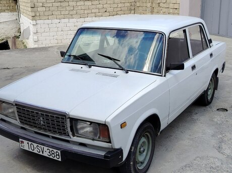 LADA (VAZ) 2107