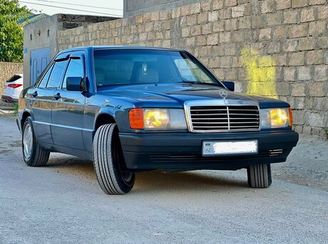 Mercedes 190