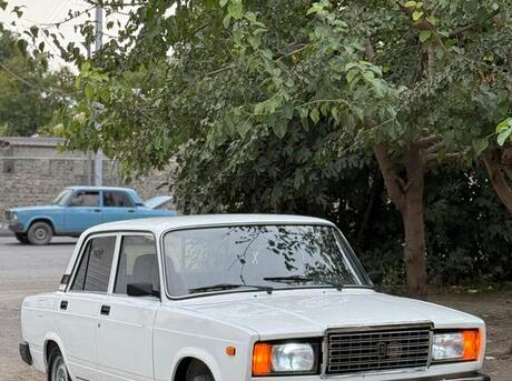 LADA (VAZ) 2107