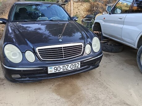 Mercedes E 320
