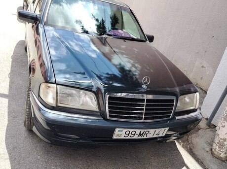 Mercedes C 240