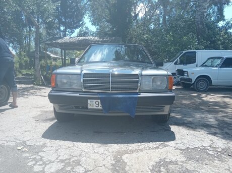 Mercedes 190