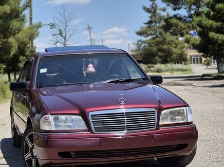 Mercedes C 180