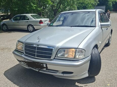Mercedes C 220