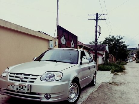 Hyundai Accent