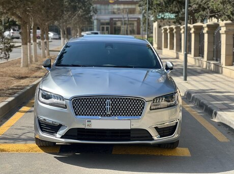 Lincoln MKZ