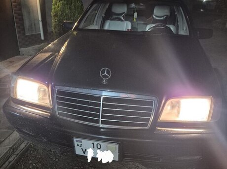 Mercedes C 240