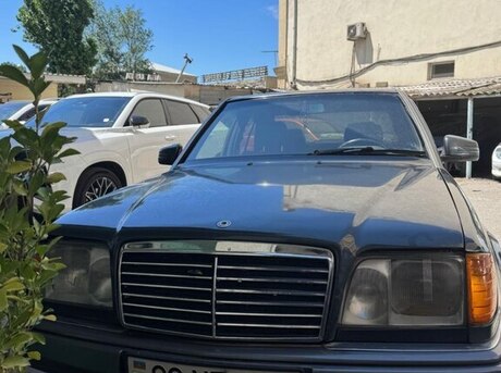 Mercedes E 200