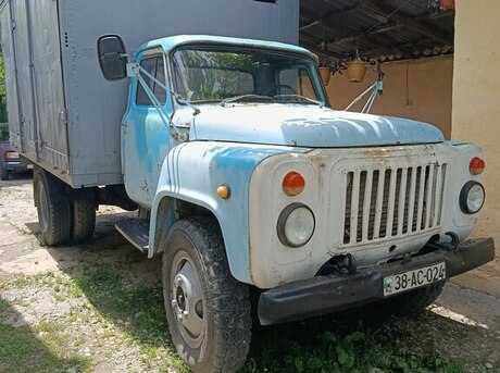 GAZ 53