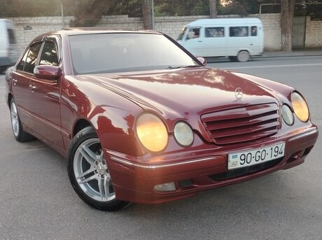Mercedes E 230