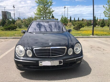 Mercedes E 220