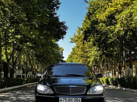 Mercedes S 320