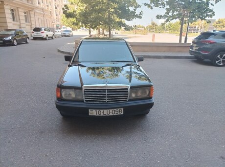 Mercedes 190