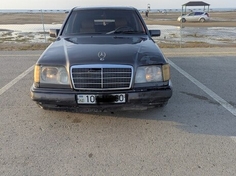Mercedes 220 E