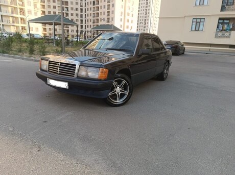 Mercedes 190