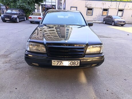 Mercedes C 180