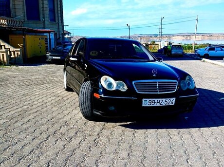 Mercedes C 230