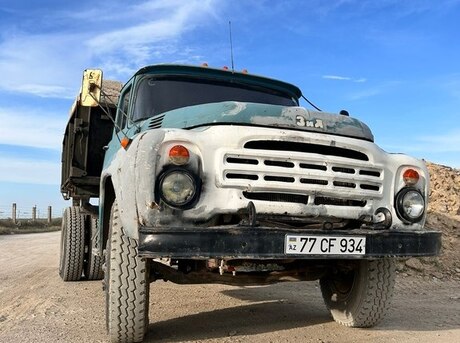 ZIL 130