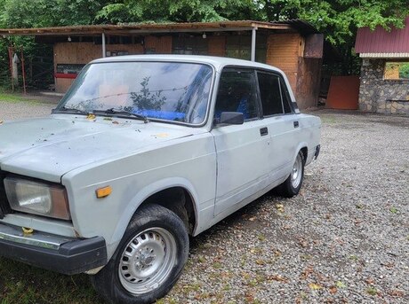 LADA (VAZ) 2107