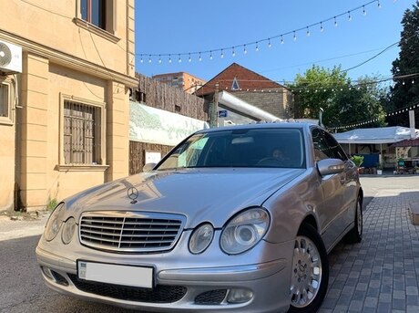Mercedes E 270