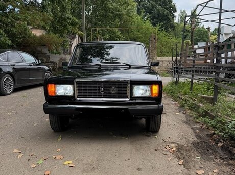 LADA (VAZ) 2107