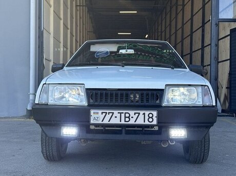 LADA (VAZ) 2108