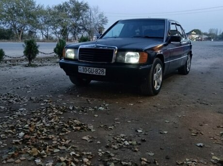 Mercedes 190