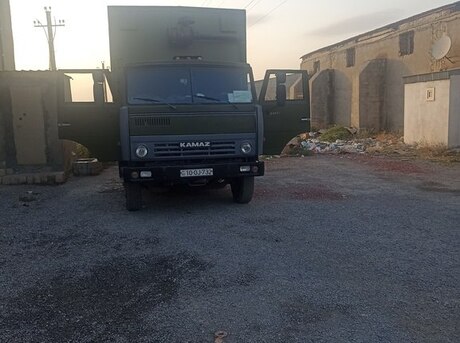KamAz 53212