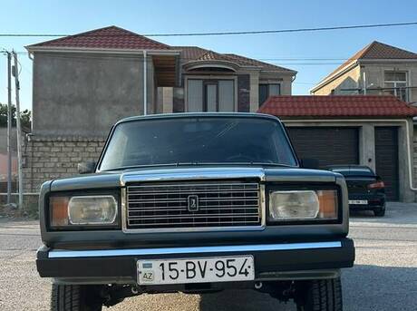 LADA (VAZ) 2107