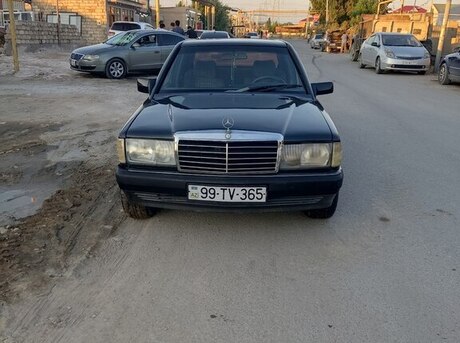 Mercedes 190