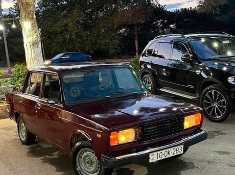 LADA (VAZ) 2107