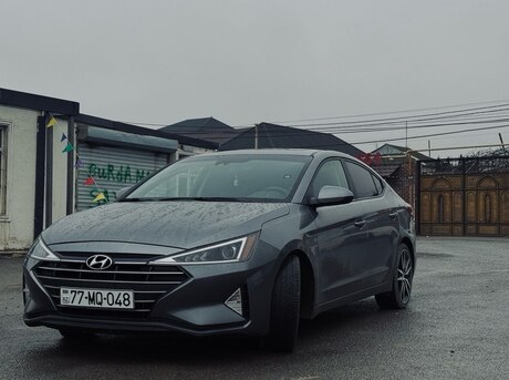 Hyundai Elantra