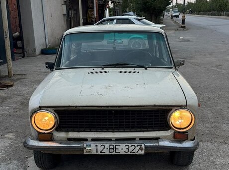 LADA (VAZ) 21011