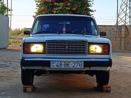 LADA (VAZ) 2107