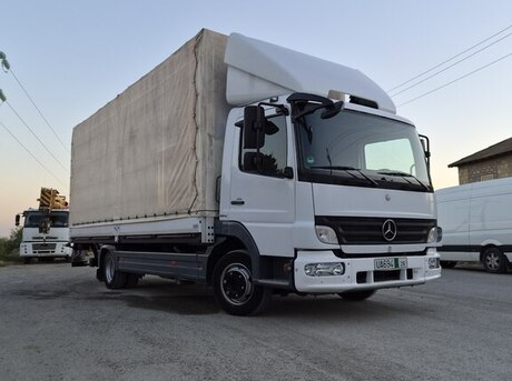 Mercedes Atego 818