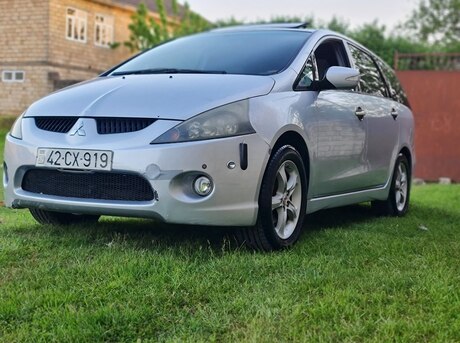 Mitsubishi Grandis
