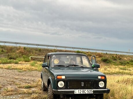 LADA (VAZ) Niva
