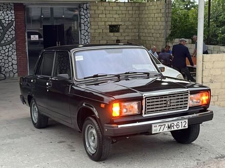 LADA (VAZ) 2107