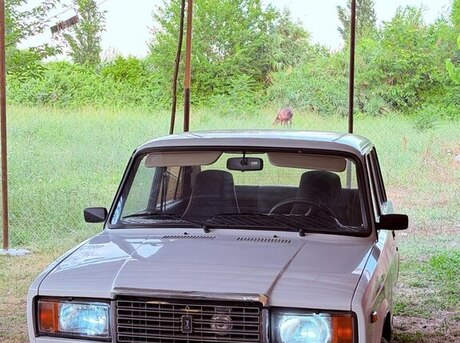 LADA (VAZ) 2107