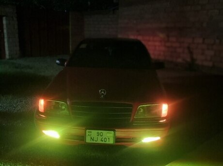 Mercedes C 240