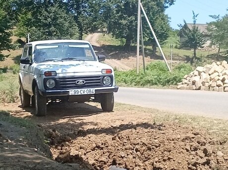 LADA (VAZ) Niva