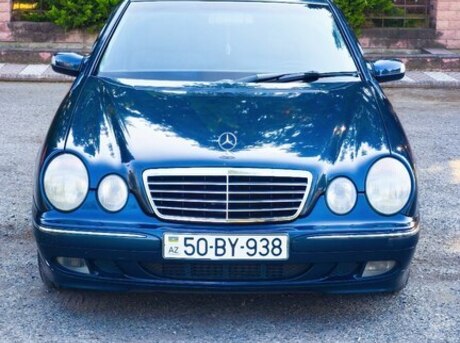 Mercedes E 220