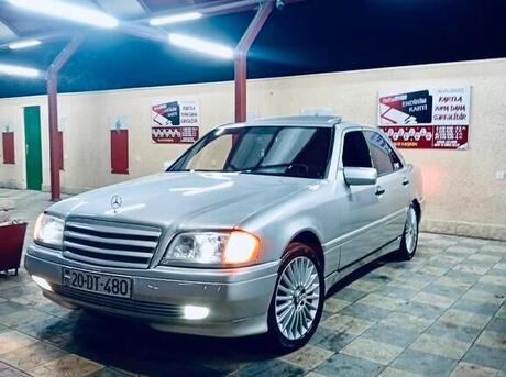 Mercedes C 280