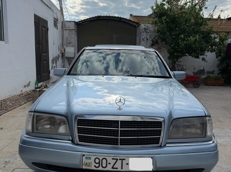 Mercedes C 180