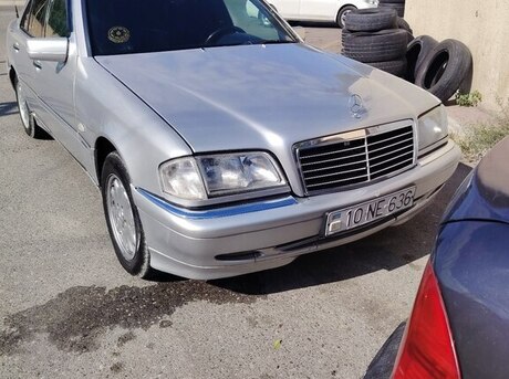 Mercedes C 220